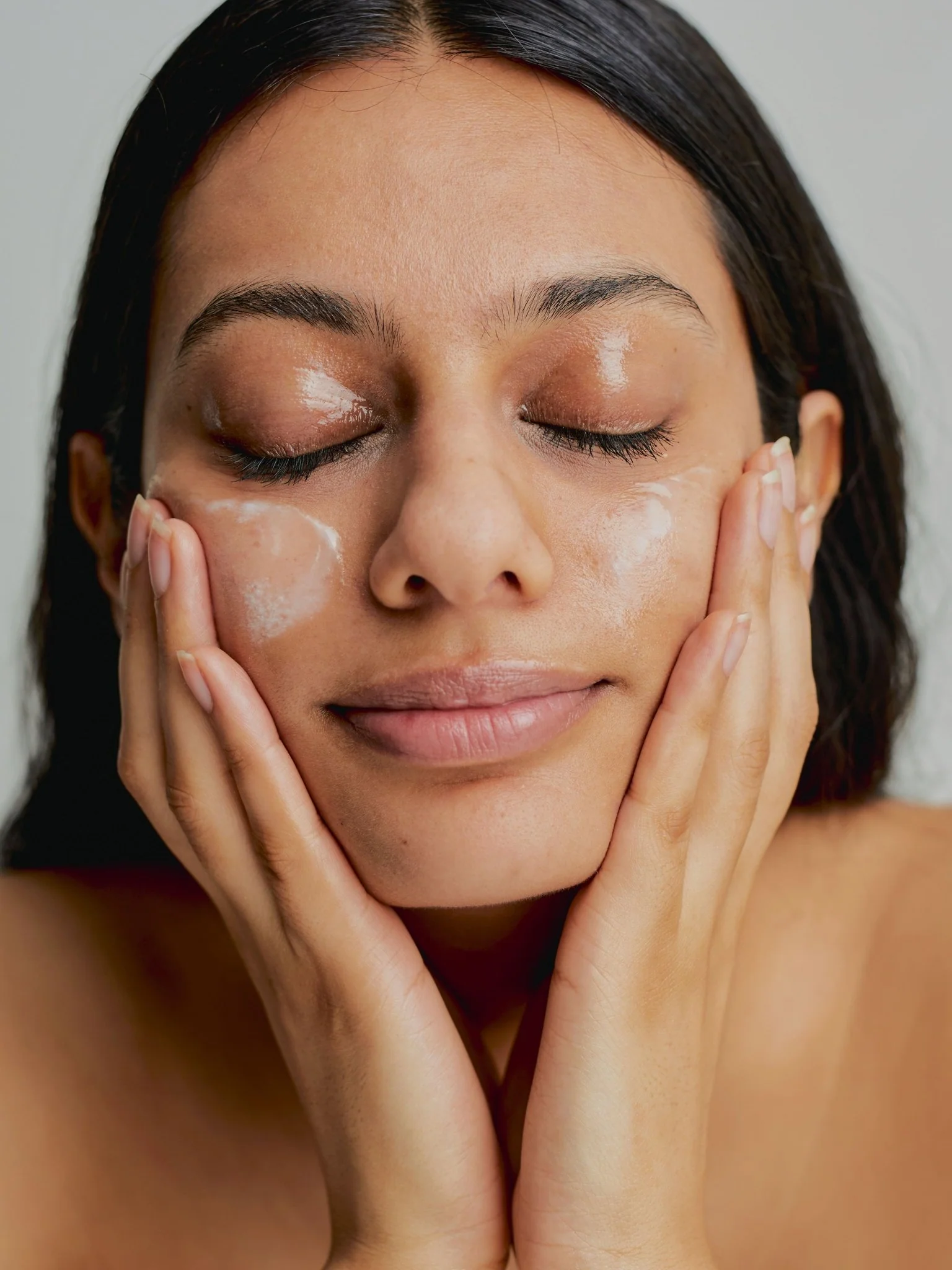 oil to milk cleansing balm - Image 3